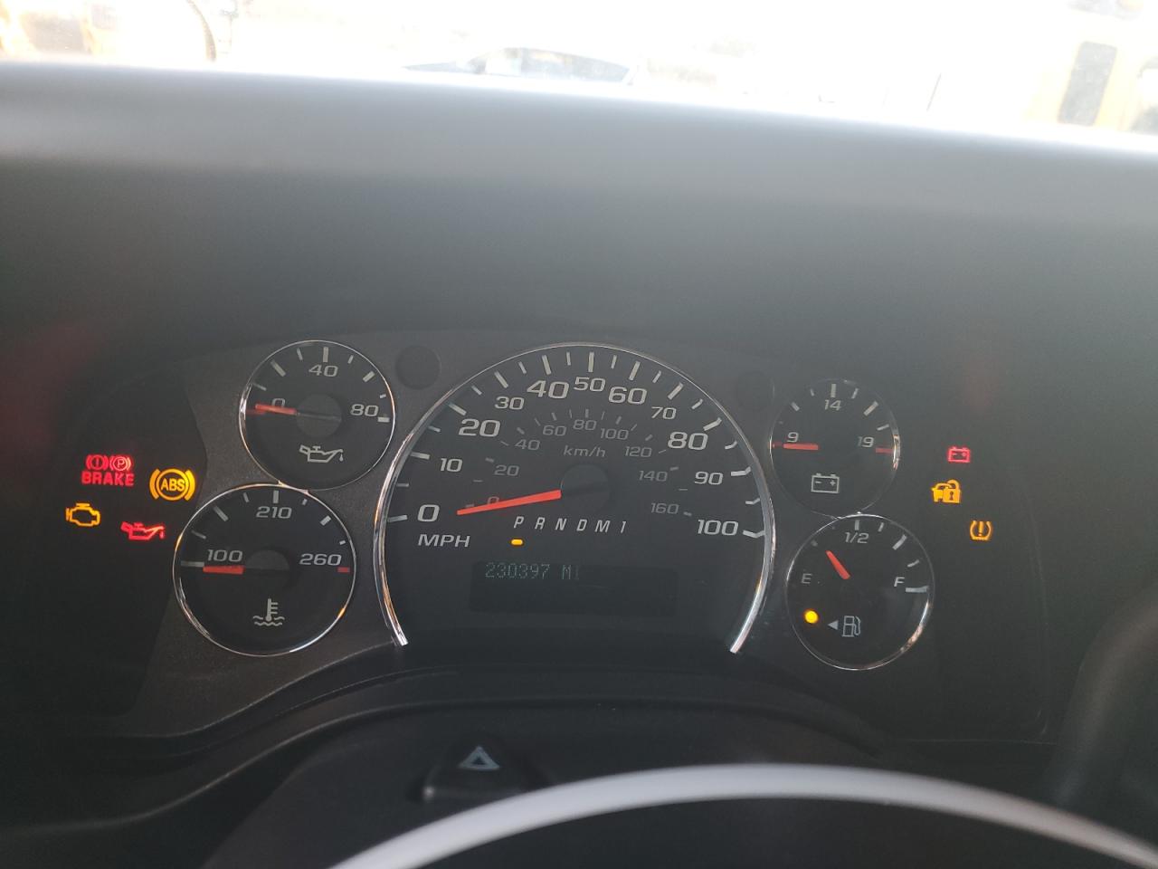 Chevrolet Express Image 4