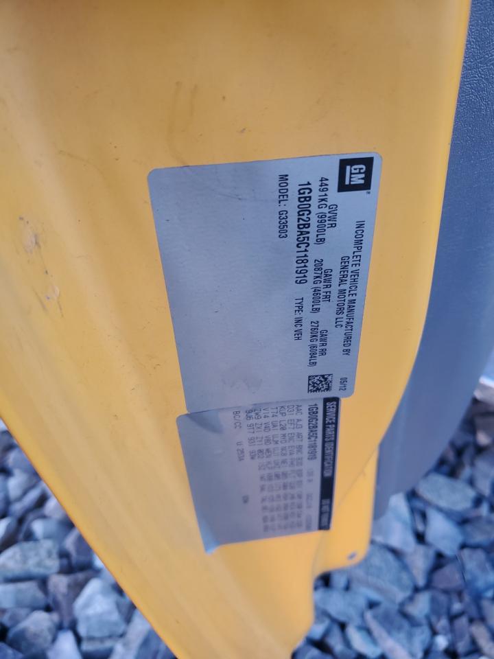 Chevrolet Express Image 5