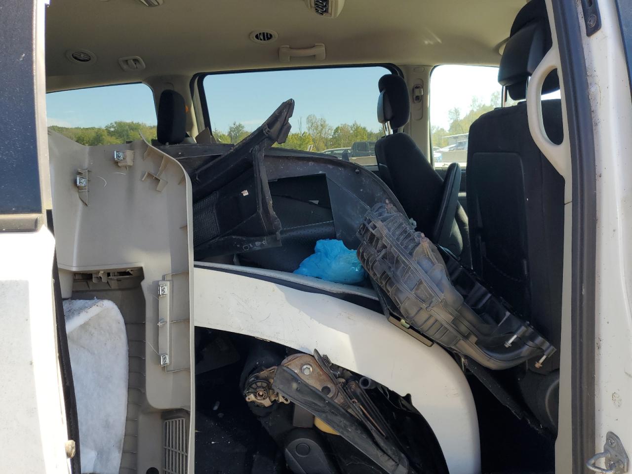 Dodge Caravan Se Image 13