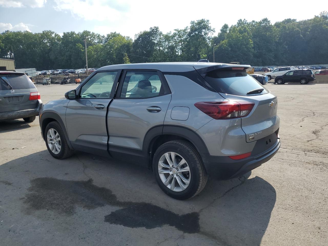 Chevrolet Trailblazer Ls Image 2