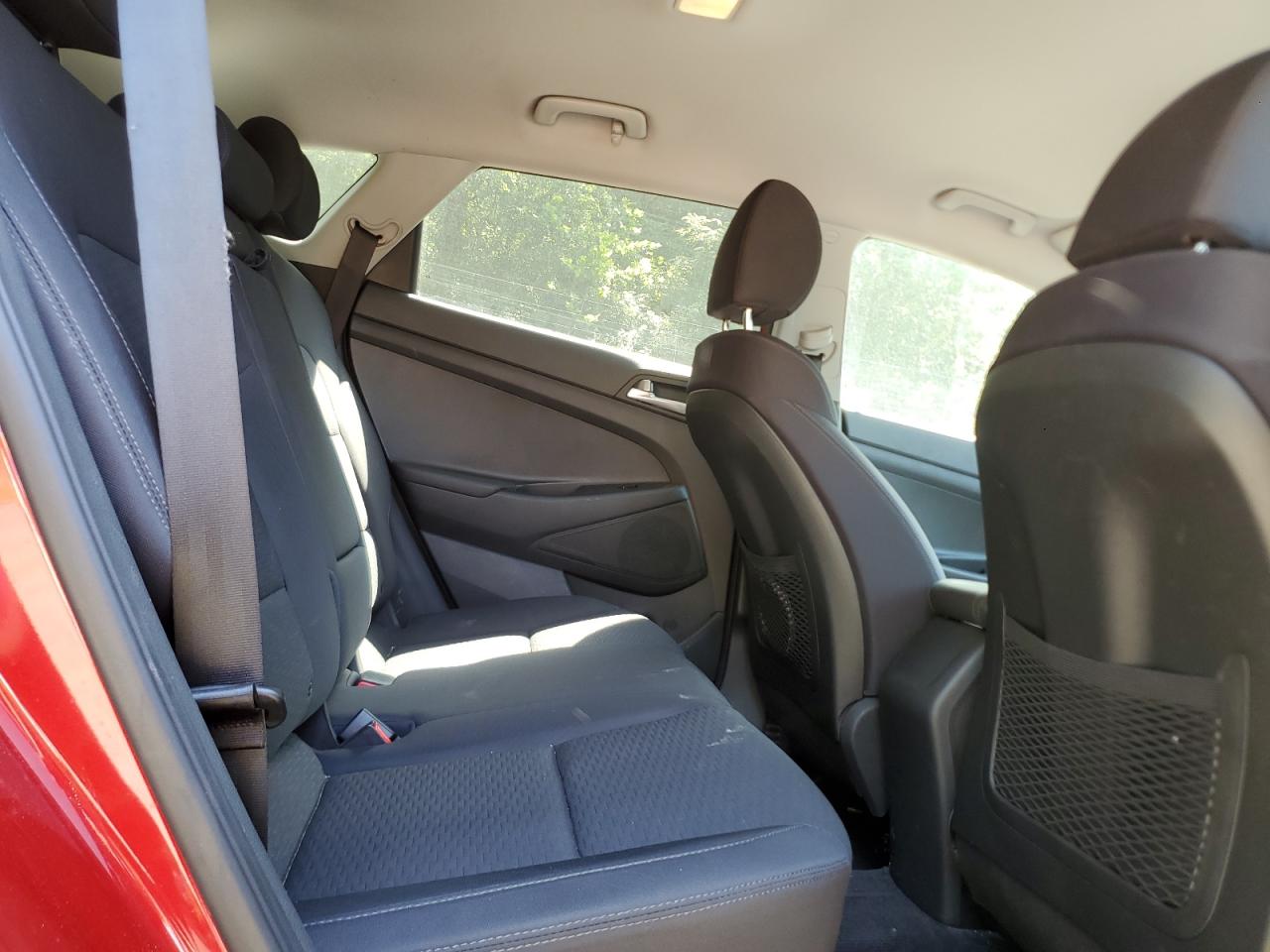 Hyundai TUCSON Limited Image 6