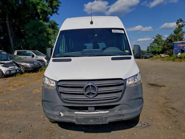 Mercedes-Benz Sprinter 2500/3500 Image 7