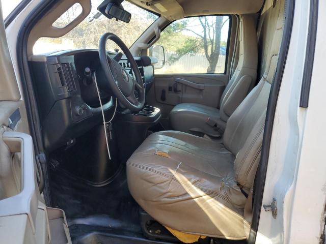 GMC Savana Cutaway G3500 Image 11