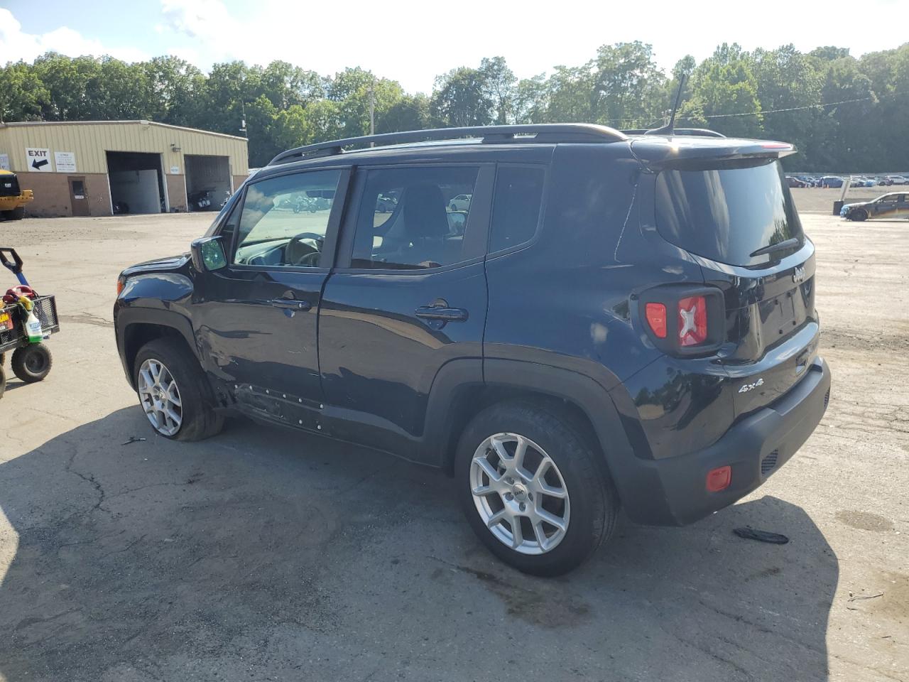 Jeep Renegade Latitude Image 2