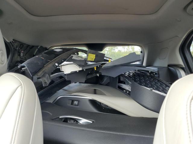 Cadillac XT4 Premium Luxury Image 8