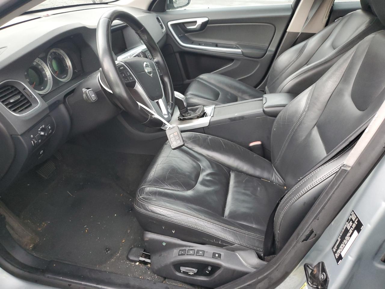 Volvo S60 T5 Image 9