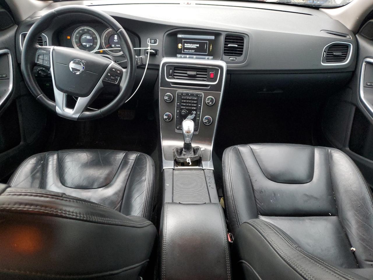 Volvo S60 T5 Image 12