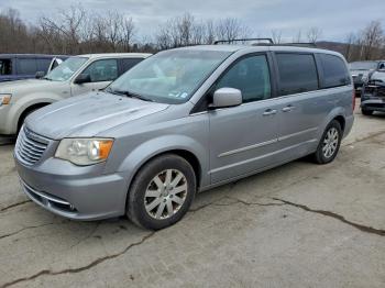  Salvage Chrysler Minivan