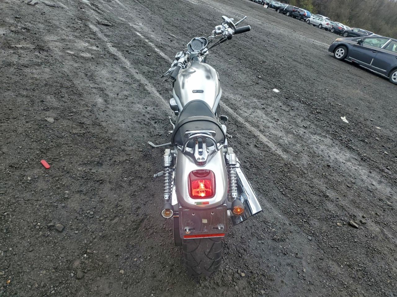 Harley-Davidson Vrs Image 2