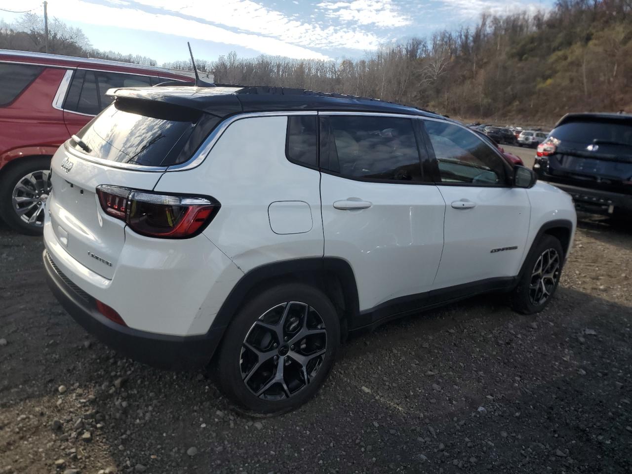 Jeep Compass Limited Image 3