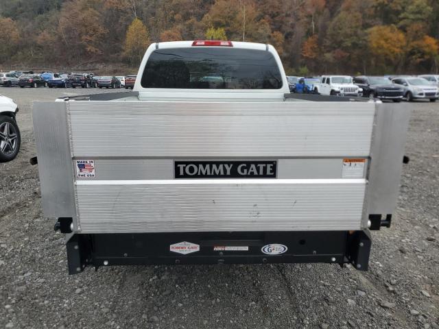 Nissan Frontier Sv Image 10