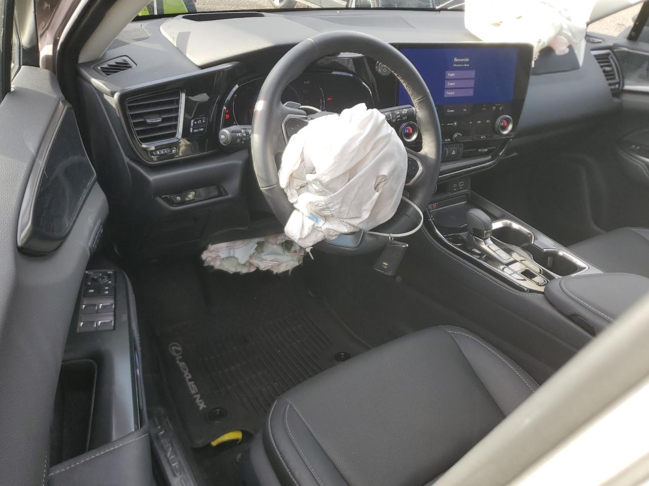 Lexus NX 350h Base Image 13