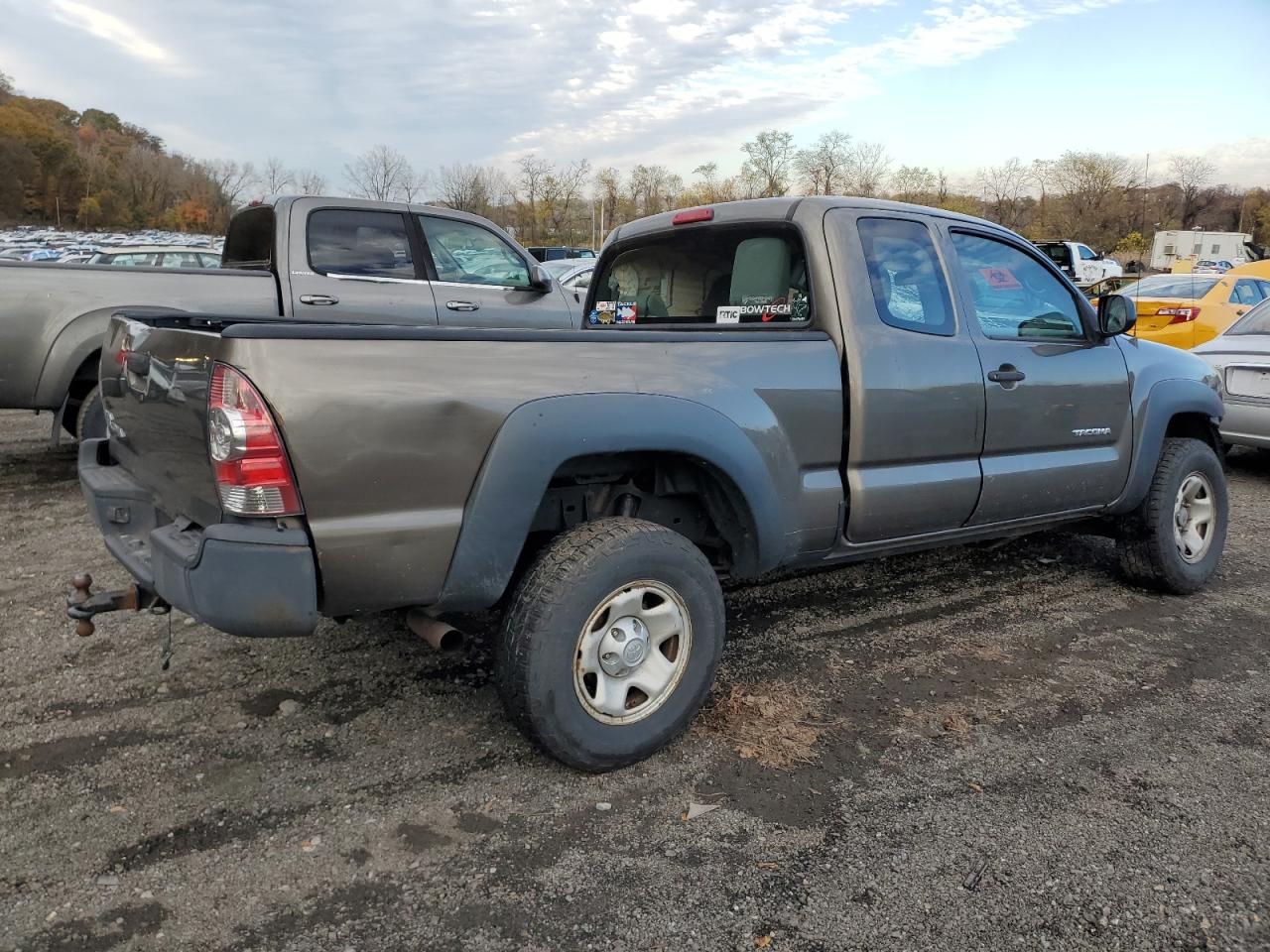 Toyota Tacoma Access Cab Image 12