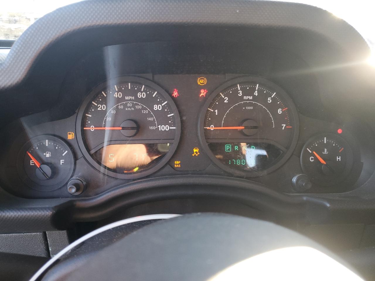 Jeep Wrangler X Image 4