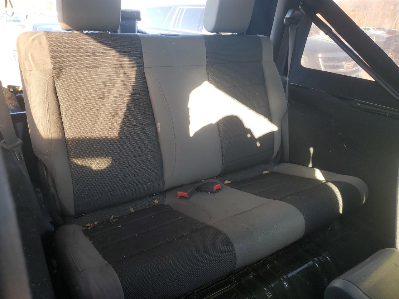 Jeep Wrangler X Image 6