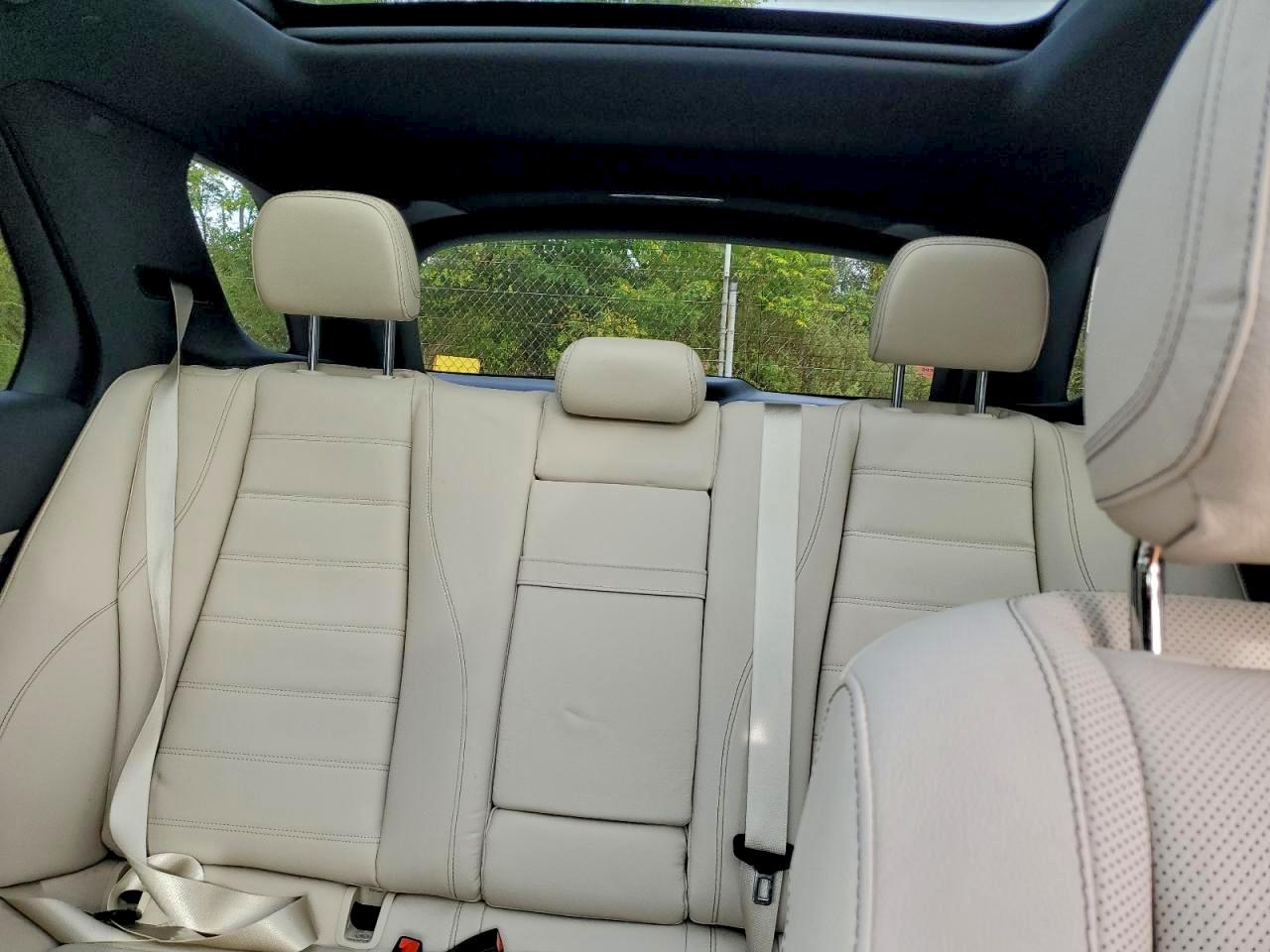 Mercedes-Benz GLE 450e 4matic Image 6