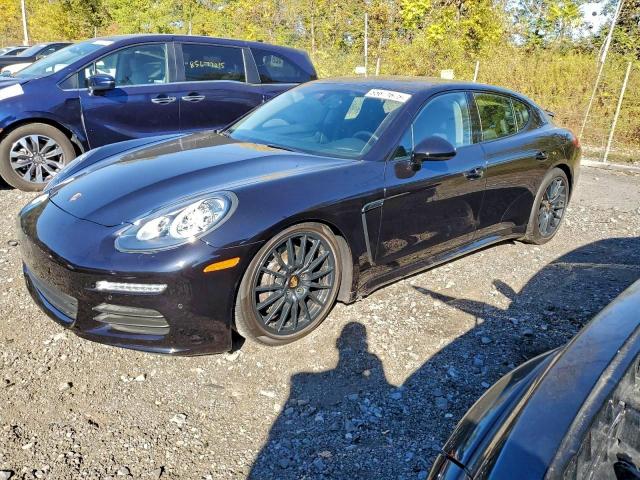  Salvage Porsche Panamera