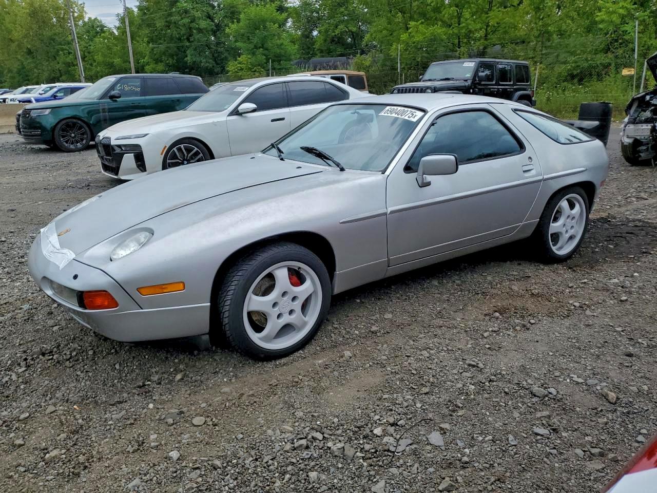 Porsche 928 S-4 Image 1