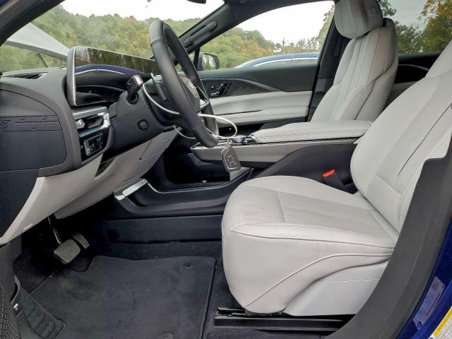 Cadillac Lyriq Luxu Luxury Image 7