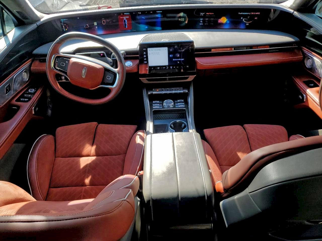 Lincoln Nautilus Black Label Image 9