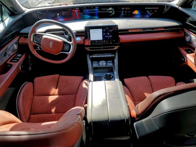 Lincoln Nautilus Black Label Image 9