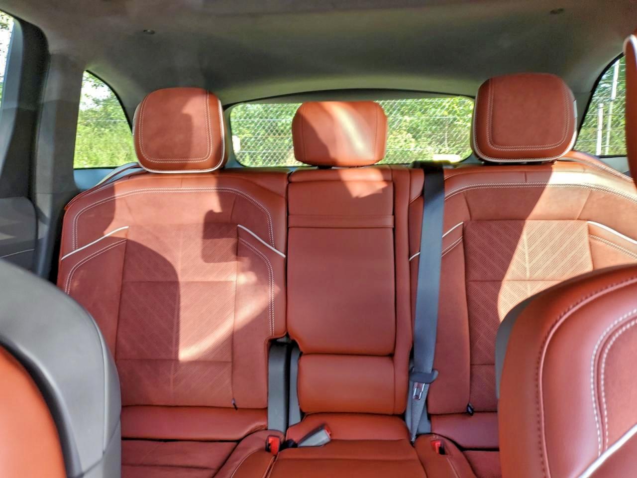 Lincoln Nautilus Black Label Image 3