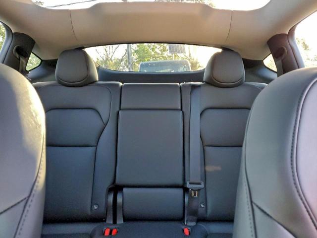 Tesla Model Y Image 8