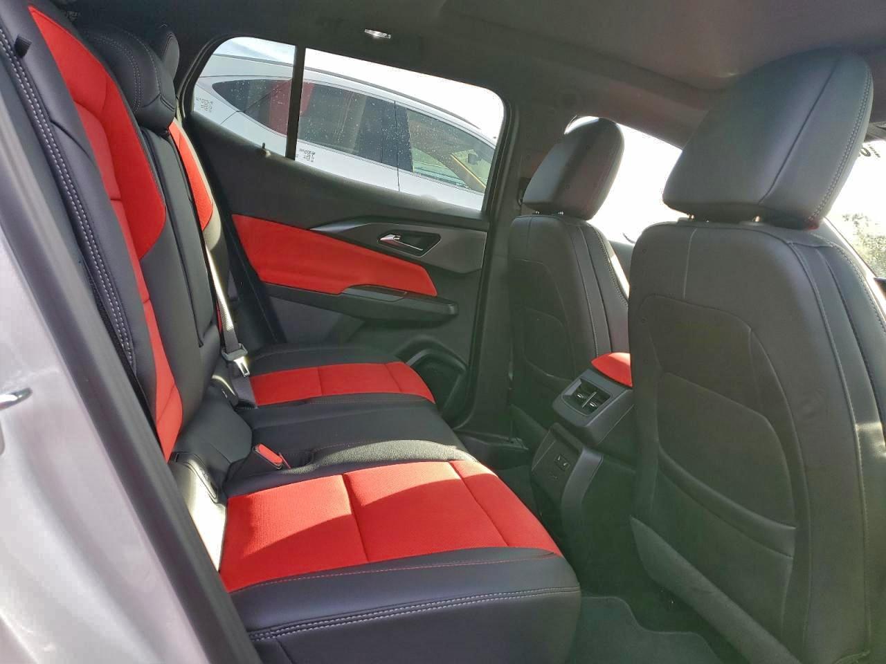 Chevrolet Equinox Rs Image 12