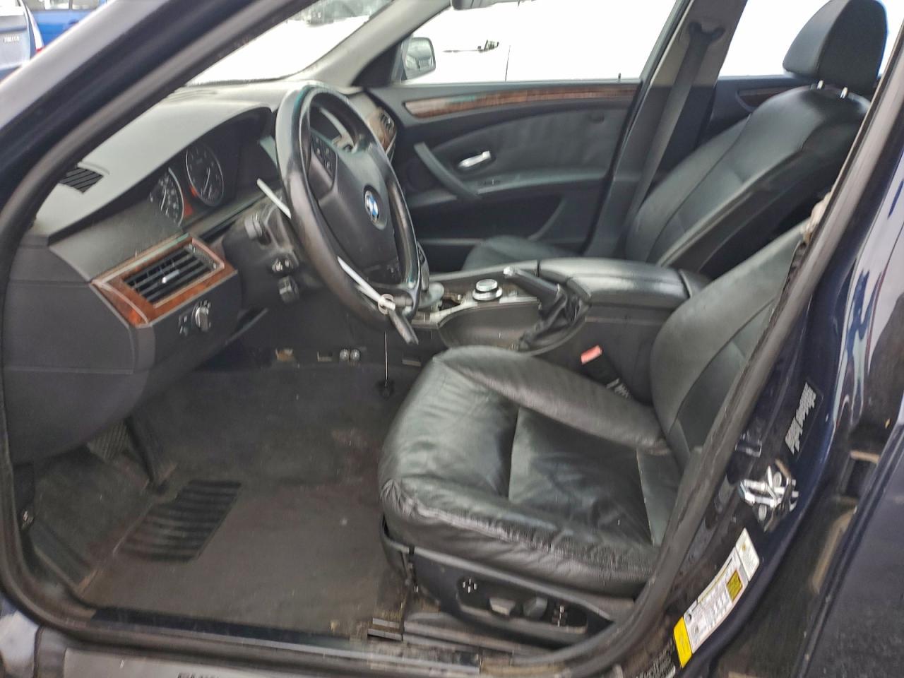 BMW 5 Series Xi Image 3