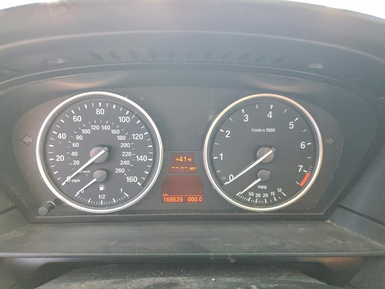 BMW 5 Series Xi Image 5