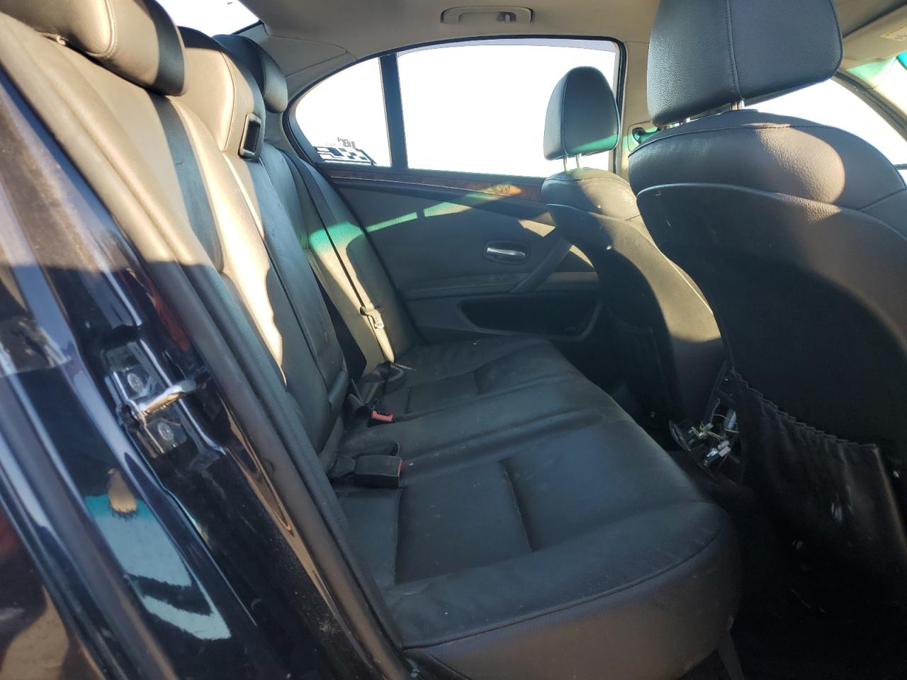 BMW 5 Series Xi Image 6