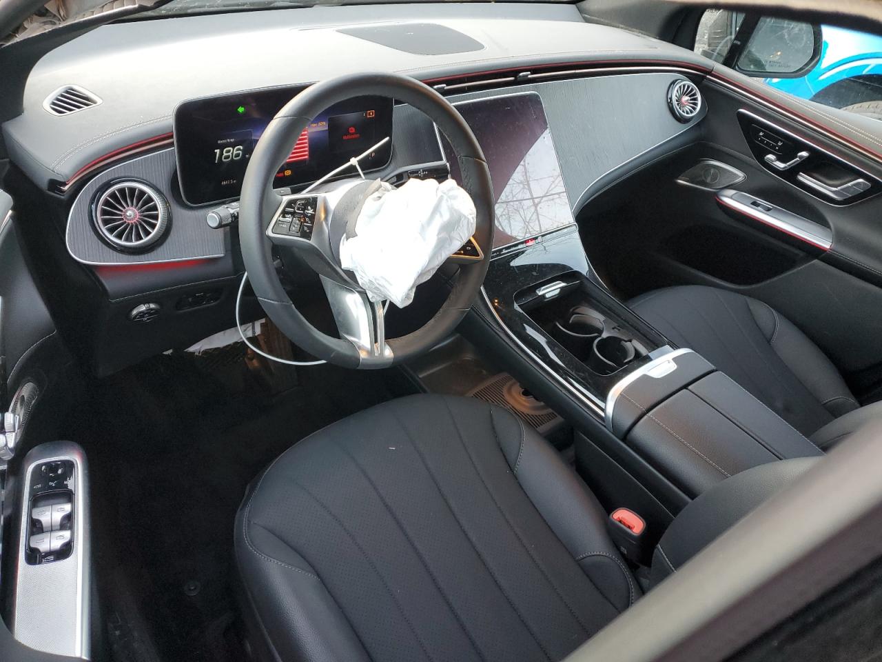 Mercedes-Benz EQE 350+ Image 11