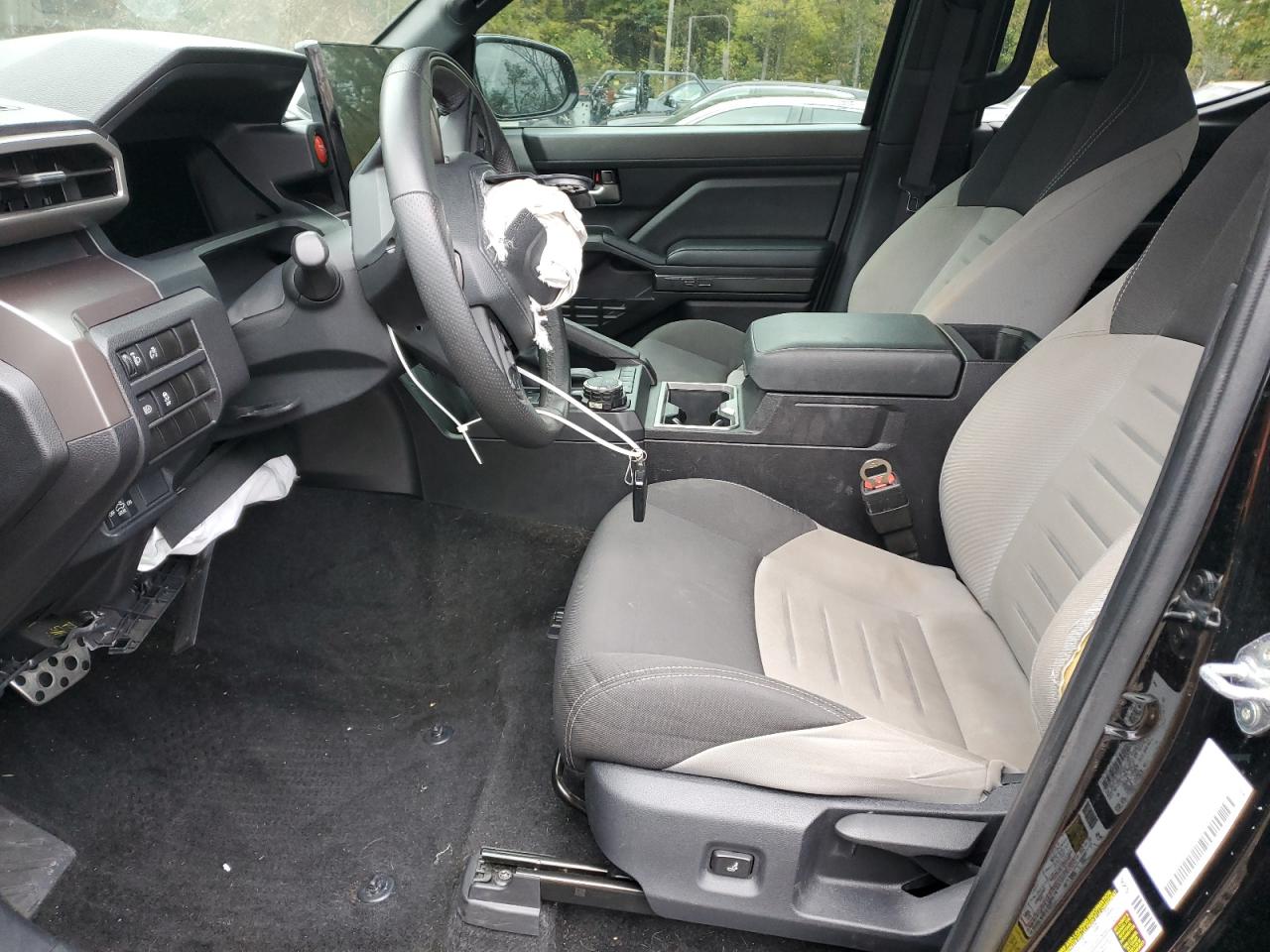 Toyota Tacoma Double Cab Image 11