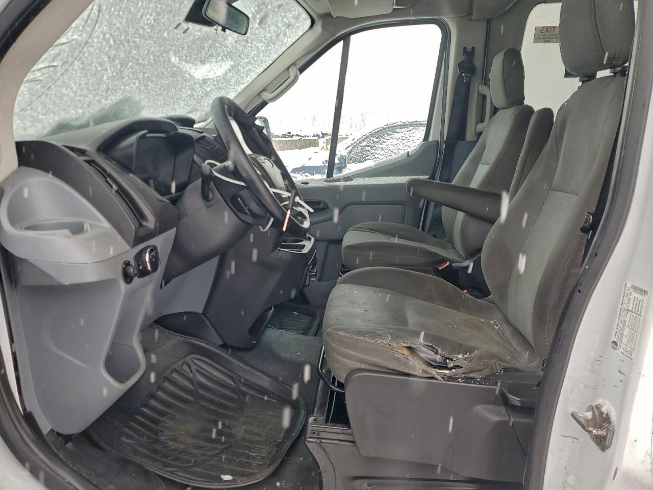 Ford Transit T-350 Image 4