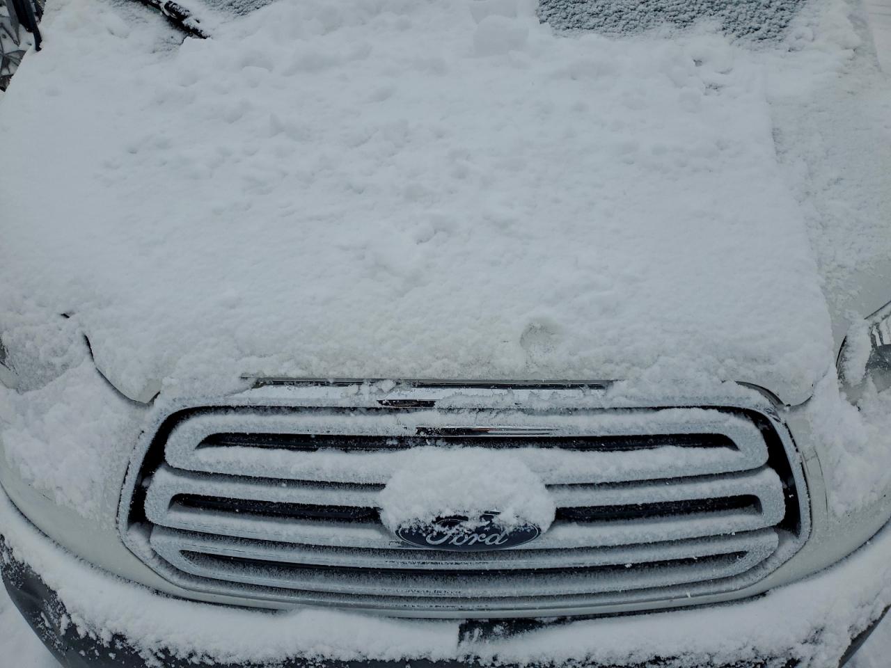 Ford Transit T-350 Image 8