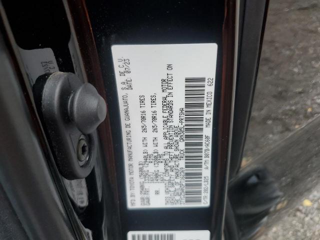 Toyota Tacoma Double Cab Image 8