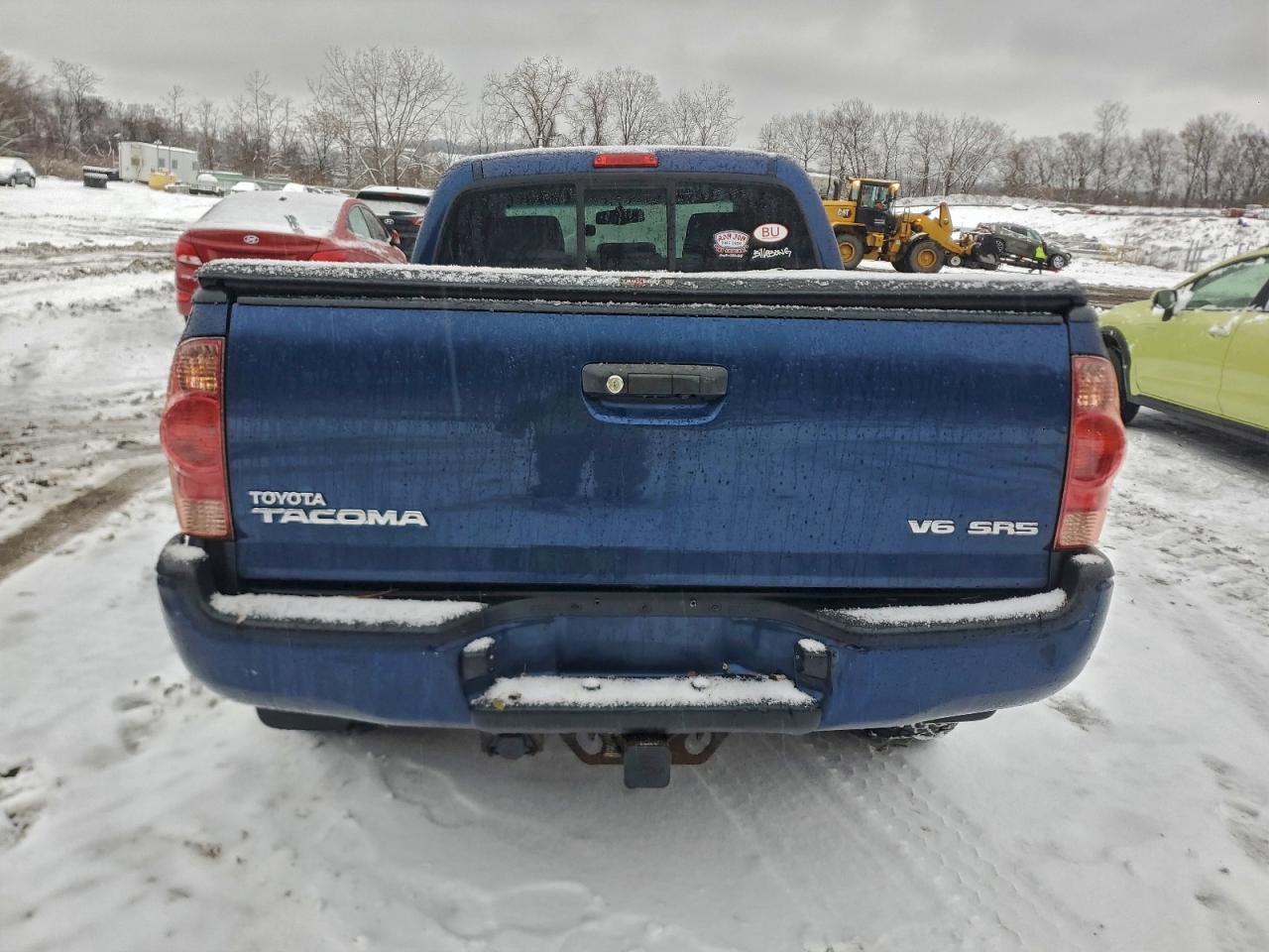 Toyota Tacoma Double Cab Long Bed Image 9