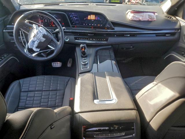 Cadillac Escalade Image 4