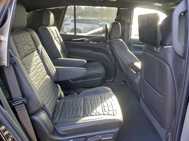 Cadillac Escalade Image 9