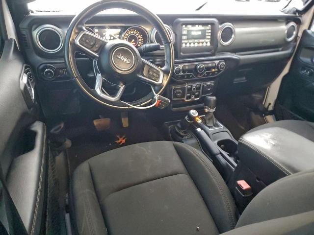 Jeep Wrangler Sahara Image 6