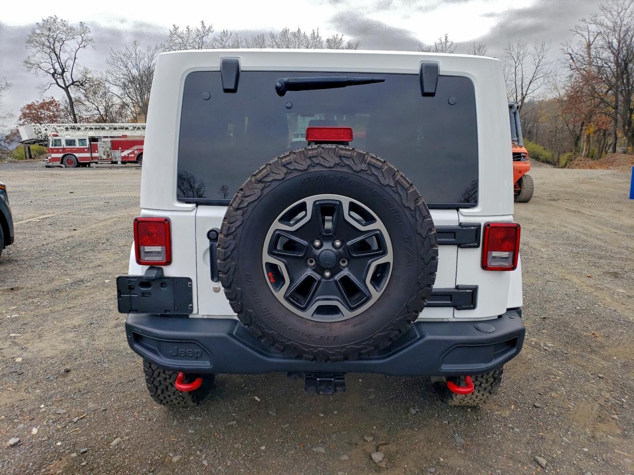 Jeep Wrangler Rubicon Image 12