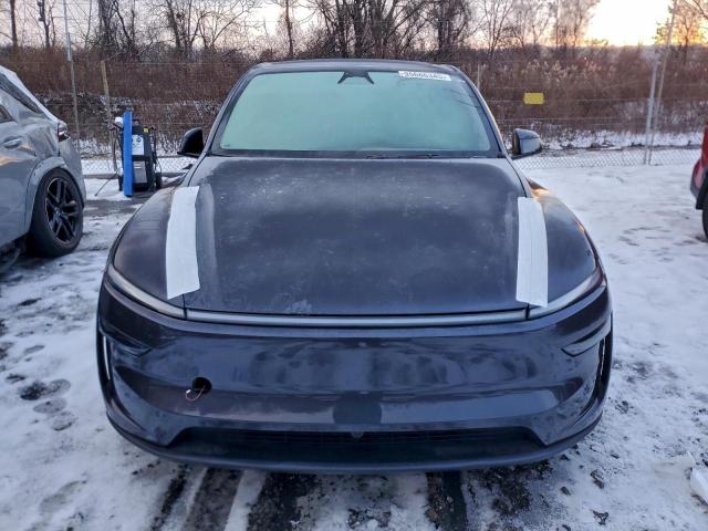 Tesla Model Y Image 5
