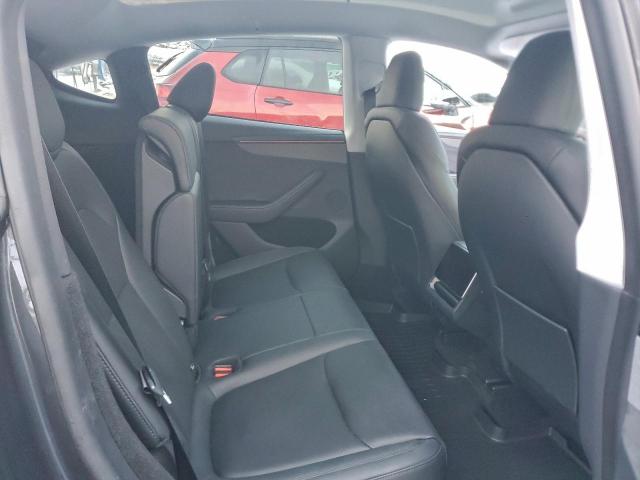 Tesla Model Y Image 11