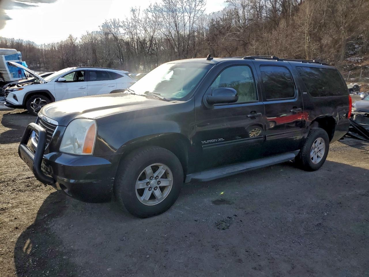 GMC Yukon K1500 Slt Image 1