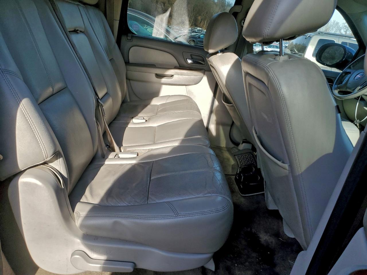 GMC Yukon K1500 Slt Image 5