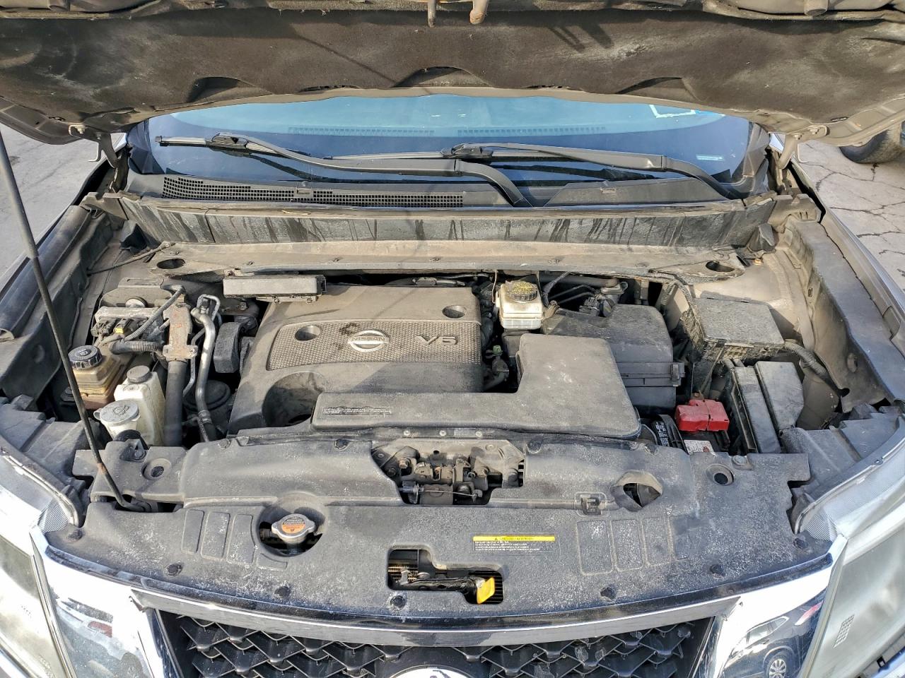 Nissan Pathfinder S Image 9