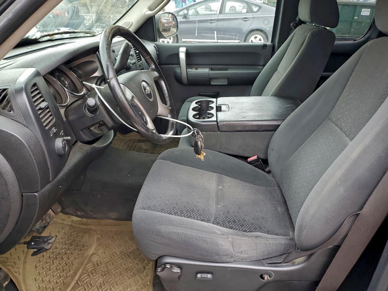 Chevrolet Silverado K1500 Image 5