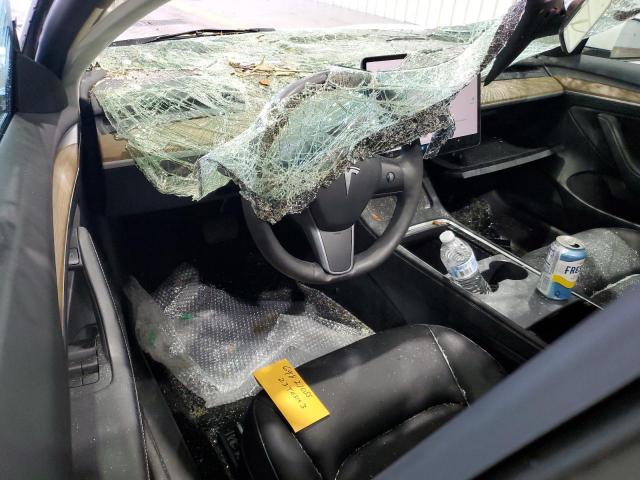 Tesla Model 3 Image 5