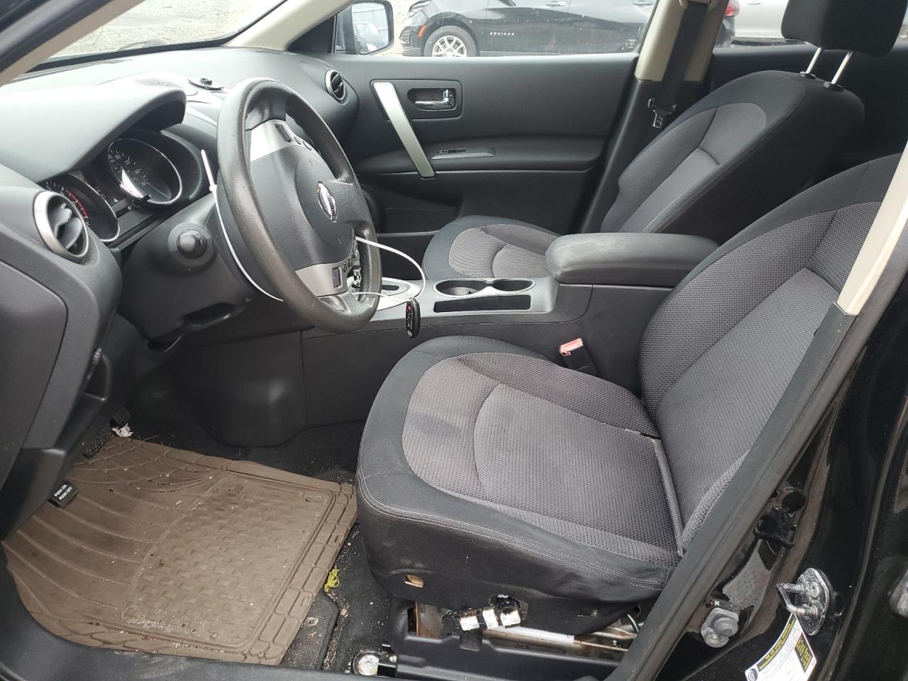 Nissan Rogue S Image 8