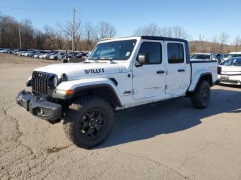  Salvage Jeep Gladiator